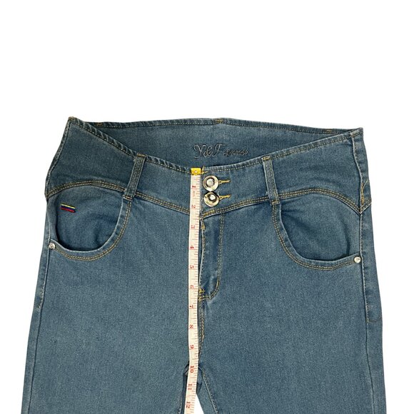 Y&F Stretch Women’s Sz 11/12 High Rise Curvy Fit Jeans Blue Rhinestone Buttons - Picture 8 of 16